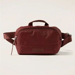 Athleta excursion crossbody belt bag Cherrywood